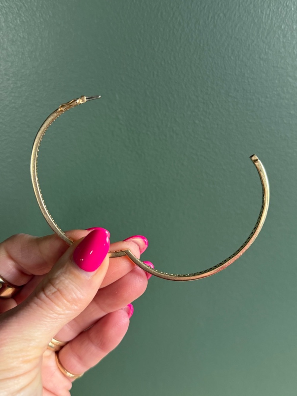 Vintage Plain 14k Gold Hinged Bangle Bracelet - Picture 5 of 9